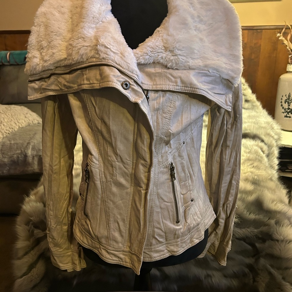 Guess Cream Faux Leather Jacket with Faux Fur Collar
